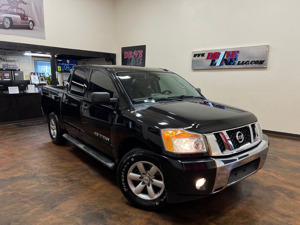 2014 Nissan Titan Image 36