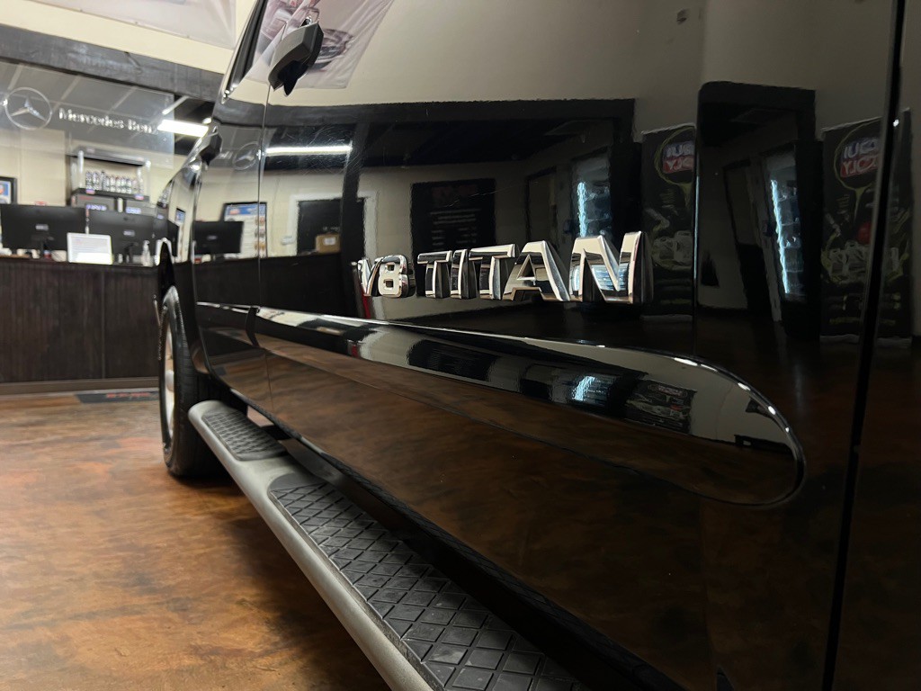 2014 Nissan Titan Image 42