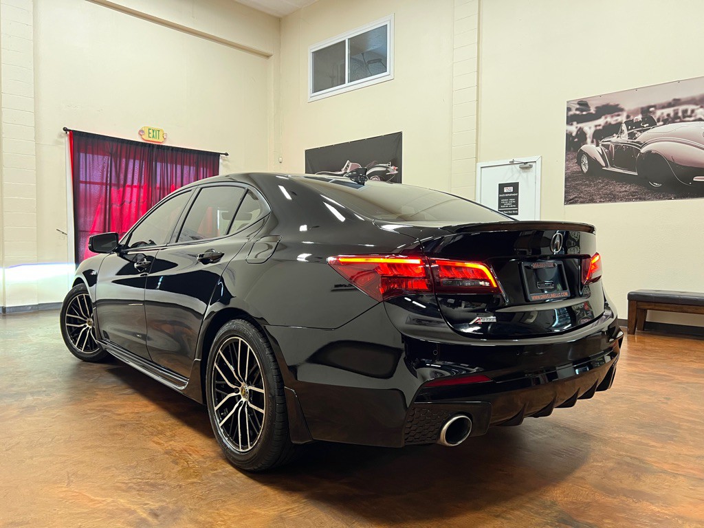 2018 Acura TL Image 2