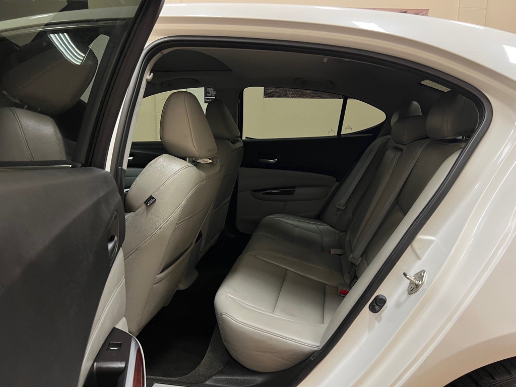 2015 Acura TL Image 17