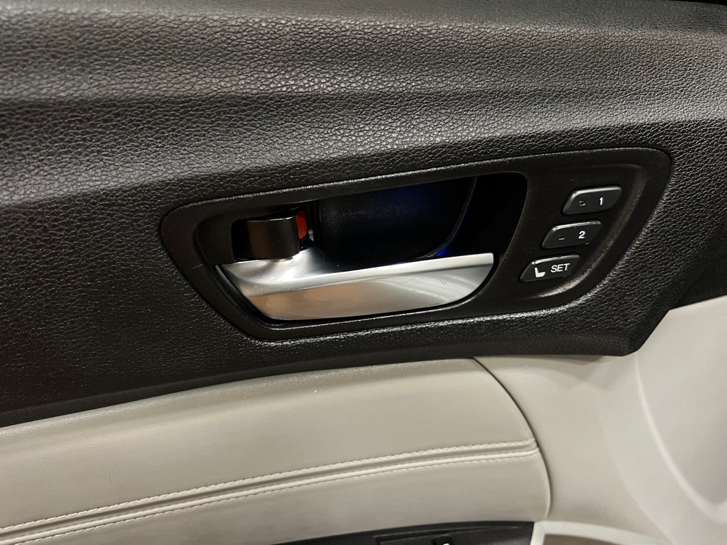 2015 Acura TL Image 36