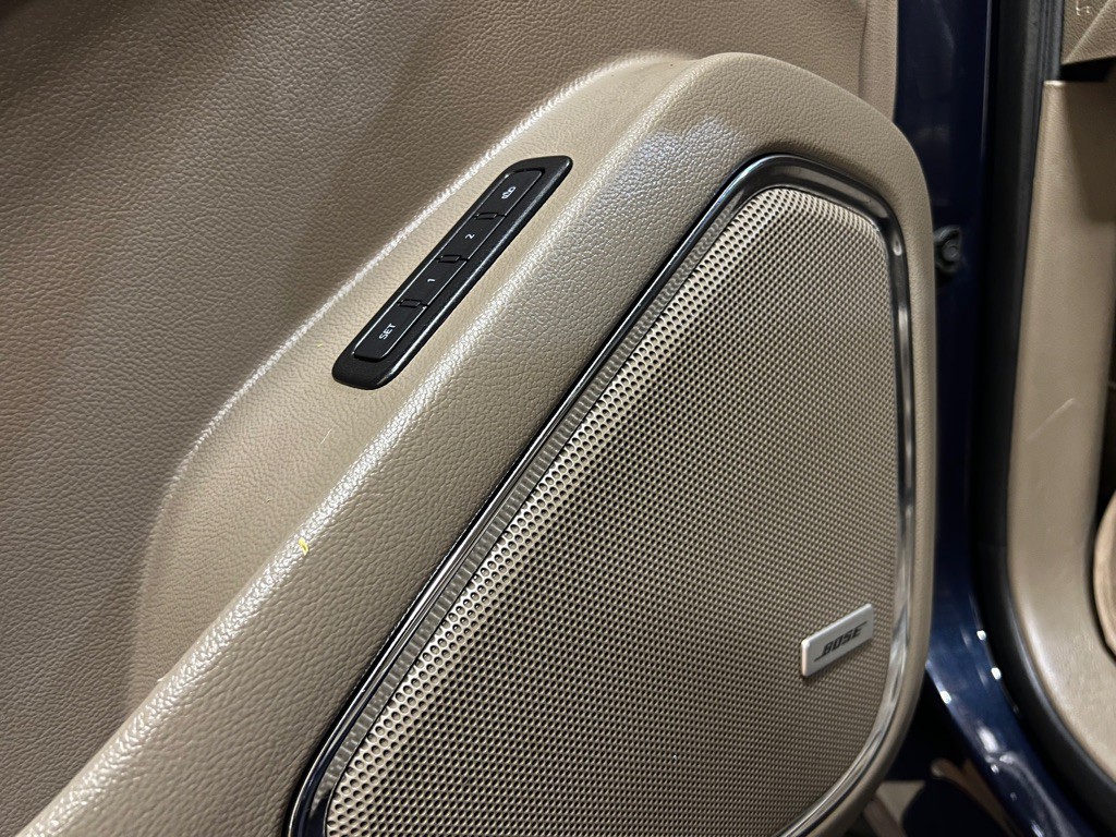 2019 GMC Yukon Image 38