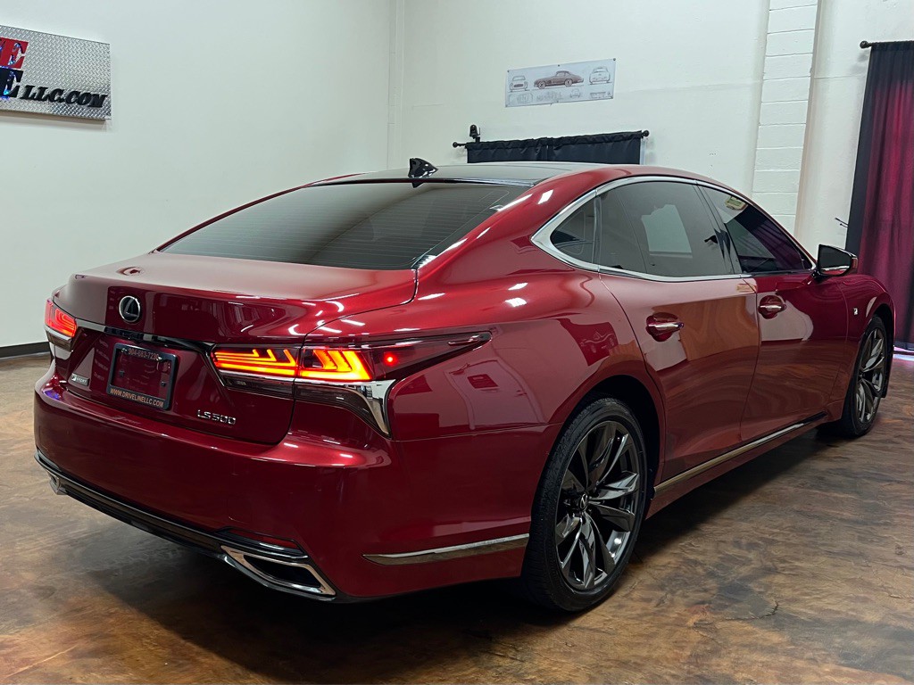 2018 Lexus LS Image 9