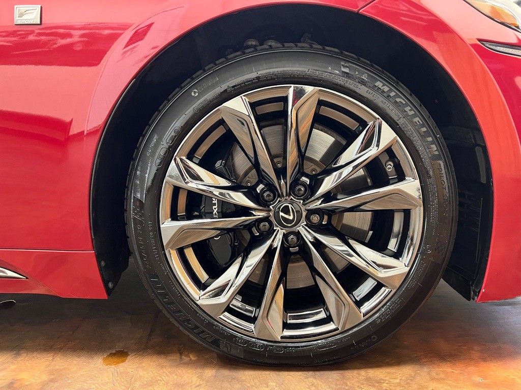 2018 Lexus LS Image 11