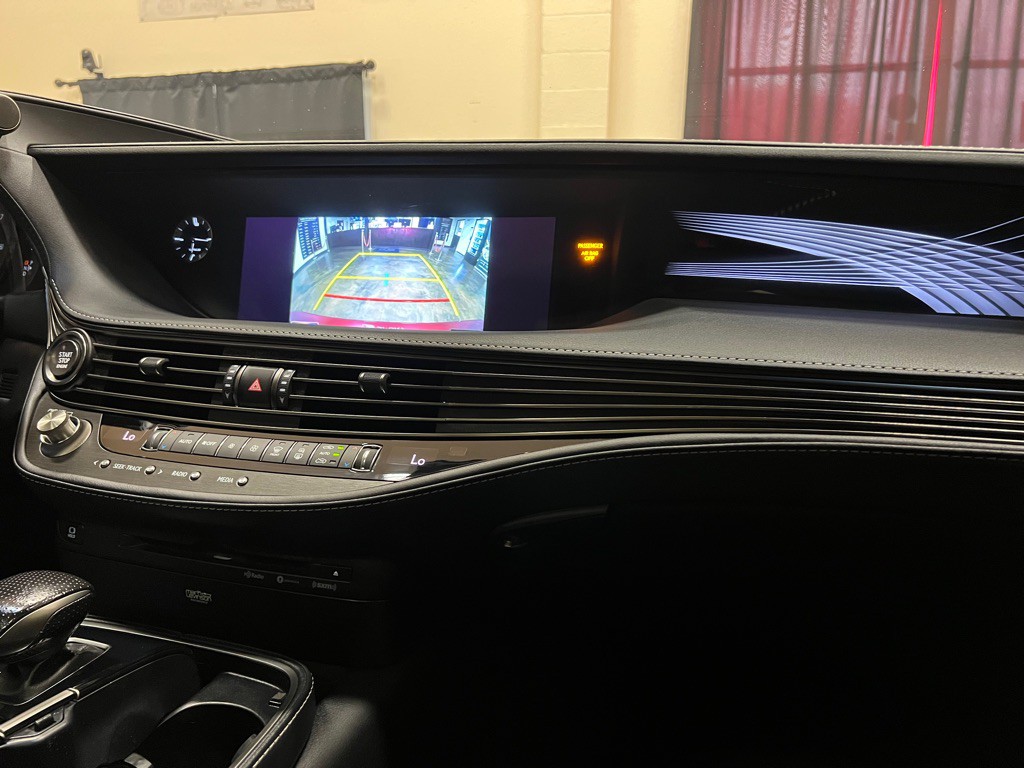 2018 Lexus LS Image 46
