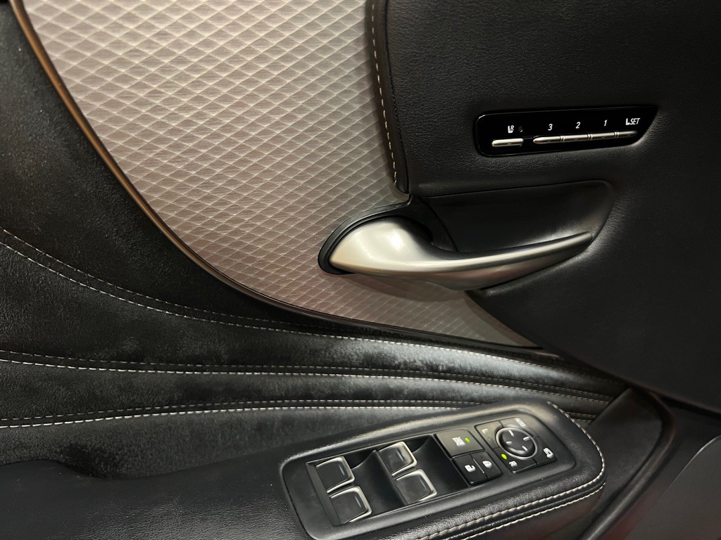 2018 Lexus LS Image 49
