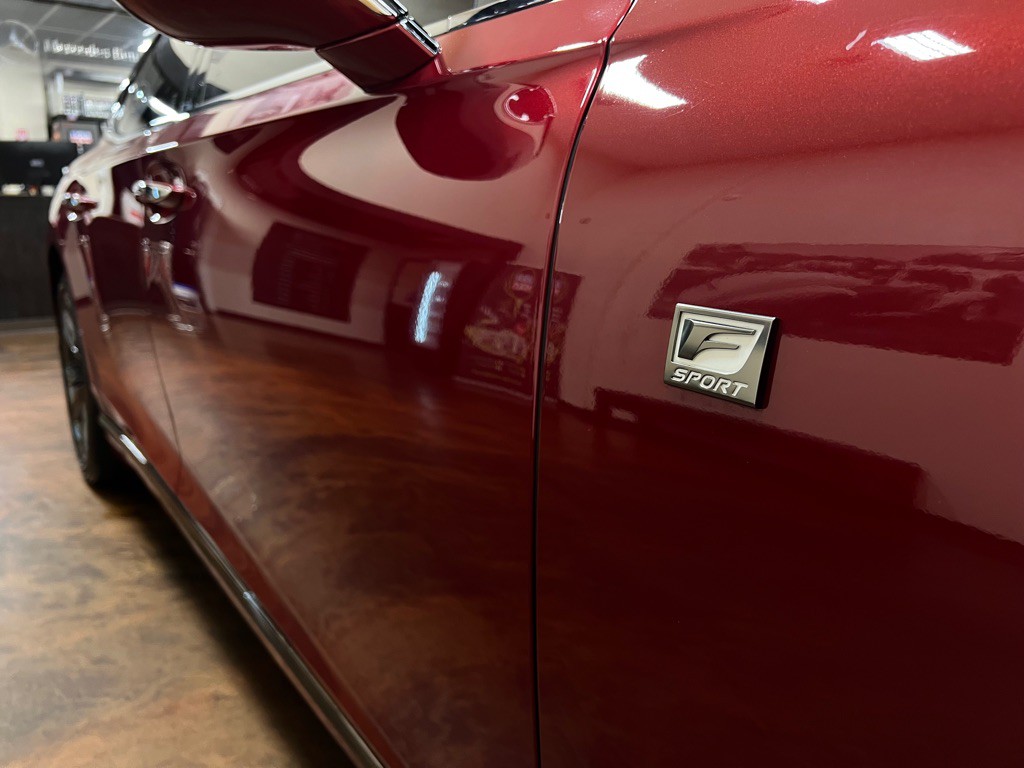 2018 Lexus LS Image 60