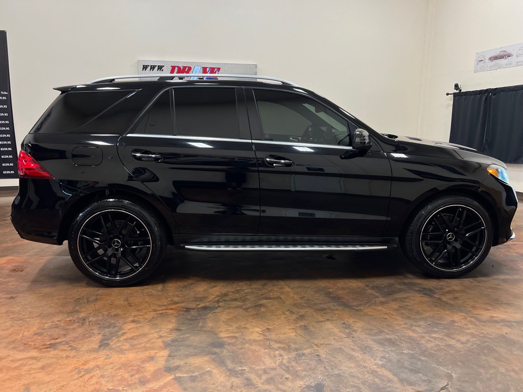 2016 Mercedes-Benz GLE-Class Image 10