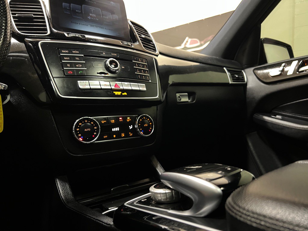2016 Mercedes-Benz GLE-Class Image 38