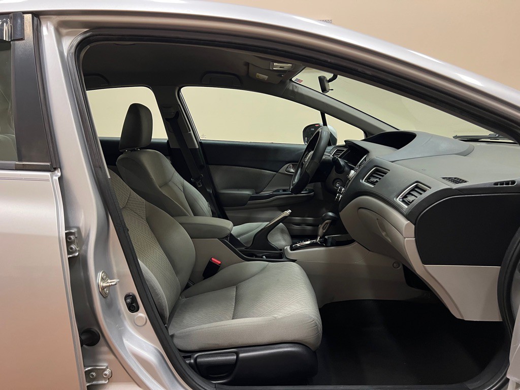 2014 Honda Civic Image 28
