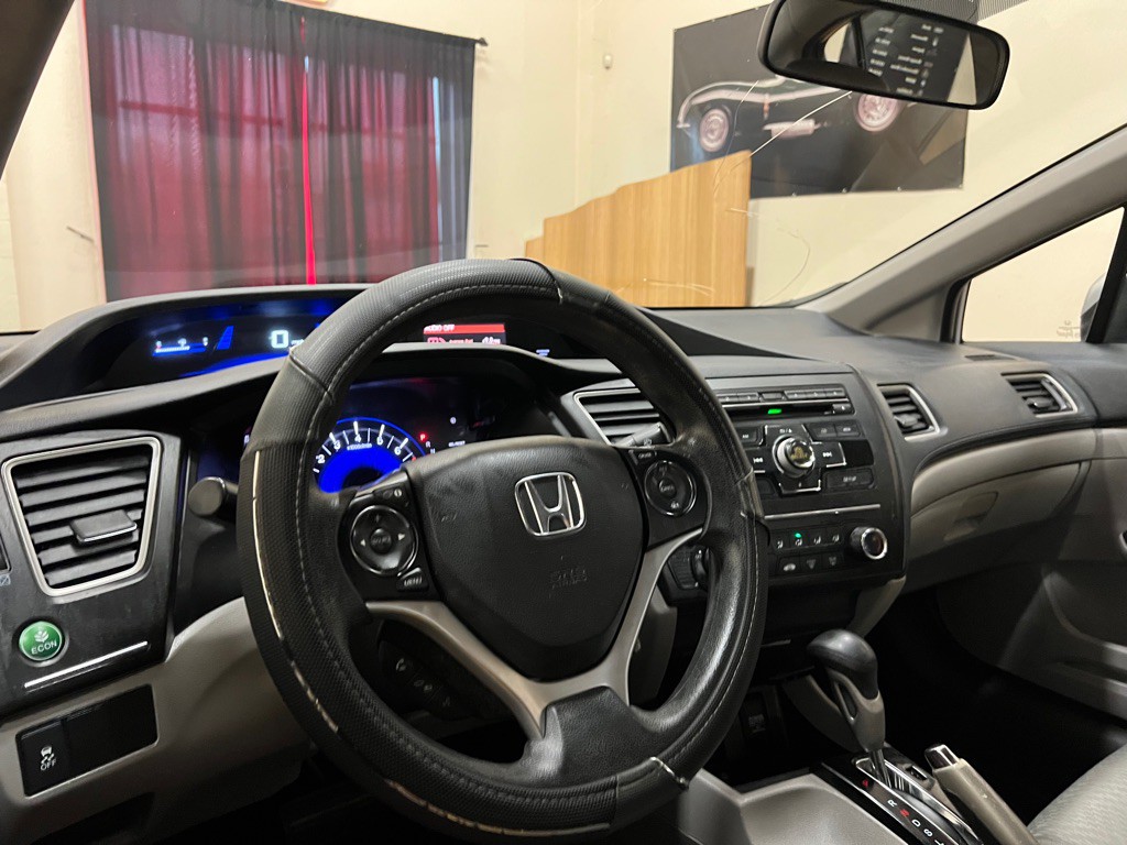 2014 Honda Civic Image 32