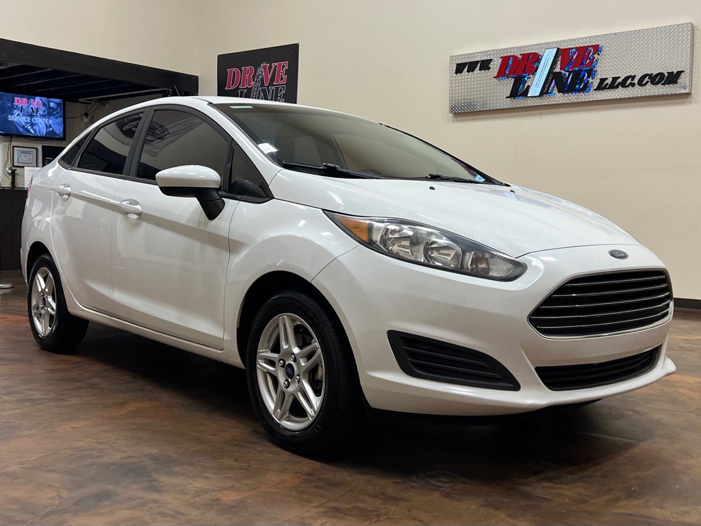 2017 Ford Fiesta Image 3