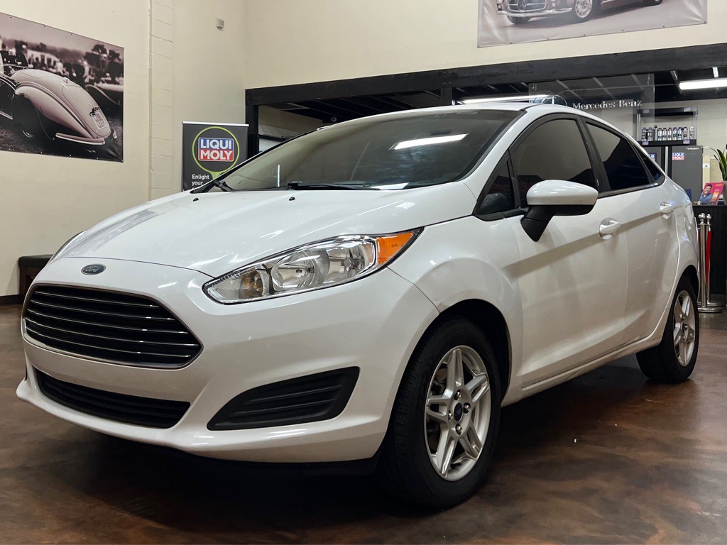 2017 Ford Fiesta Image 5