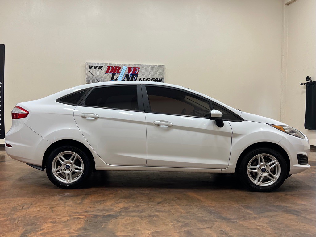 2017 Ford Fiesta Image 10