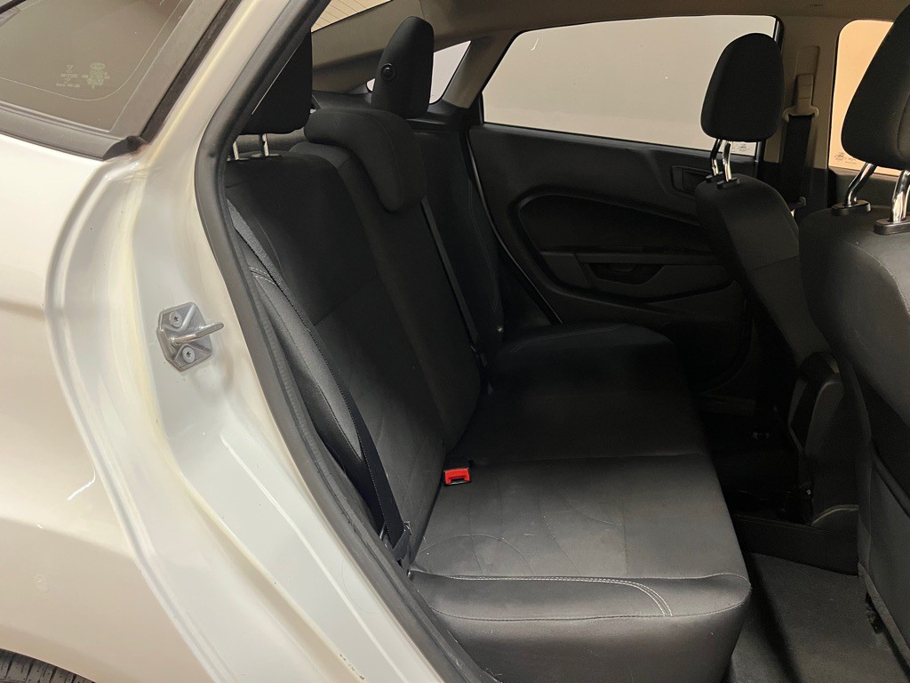 2017 Ford Fiesta Image 22