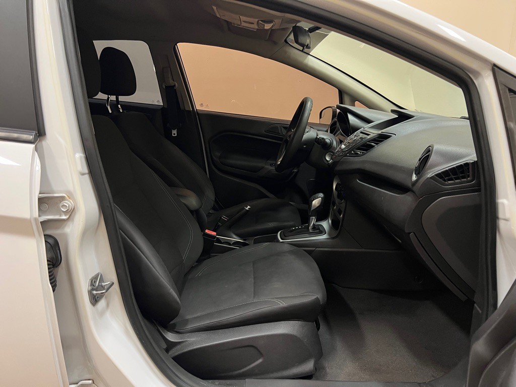 2017 Ford Fiesta Image 26