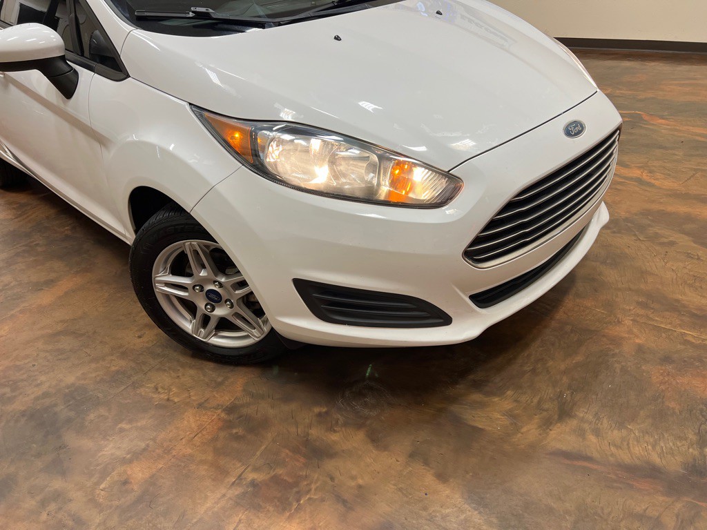 2017 Ford Fiesta Image 41