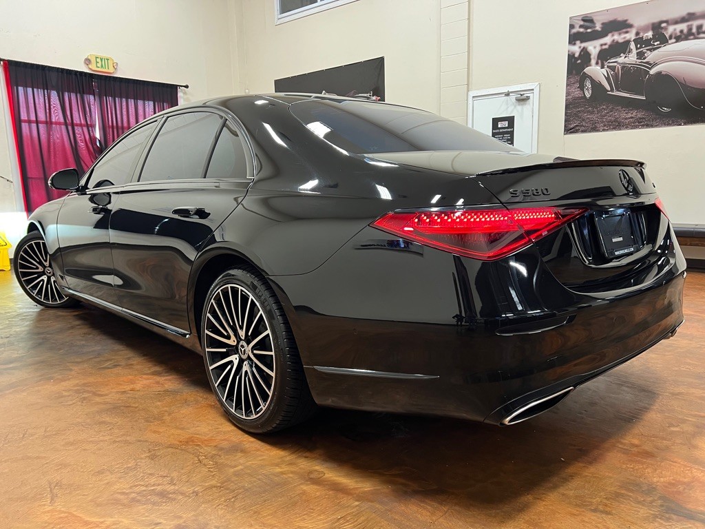 2022 Mercedes-Benz S-Class Image 2