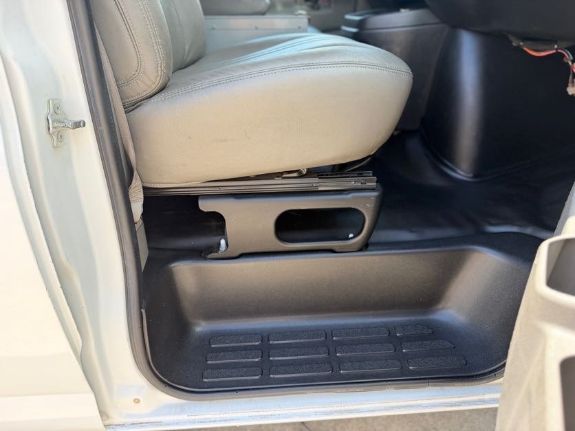 2018 Chevrolet Express Image 25