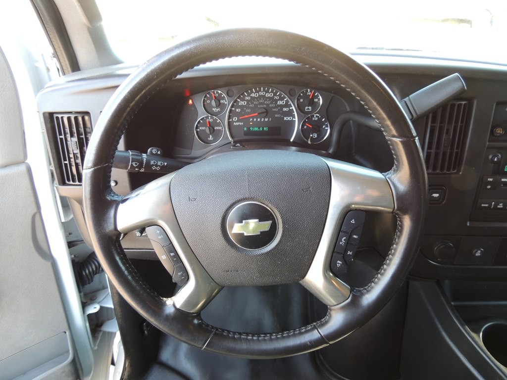 2018 Chevrolet Express Image 33