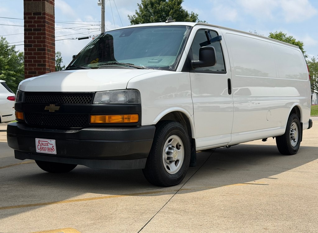 2019 Chevrolet Express Image 23