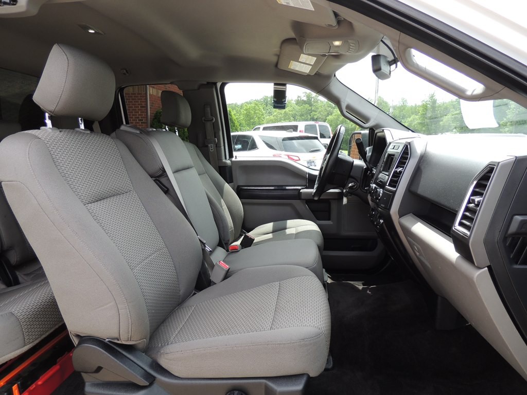 2015 Ford F-150 Image 12