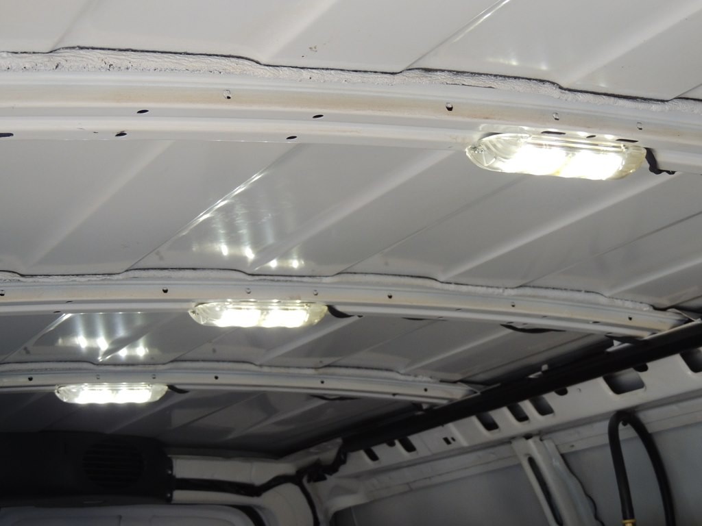 2019 Chevrolet Express Image 12
