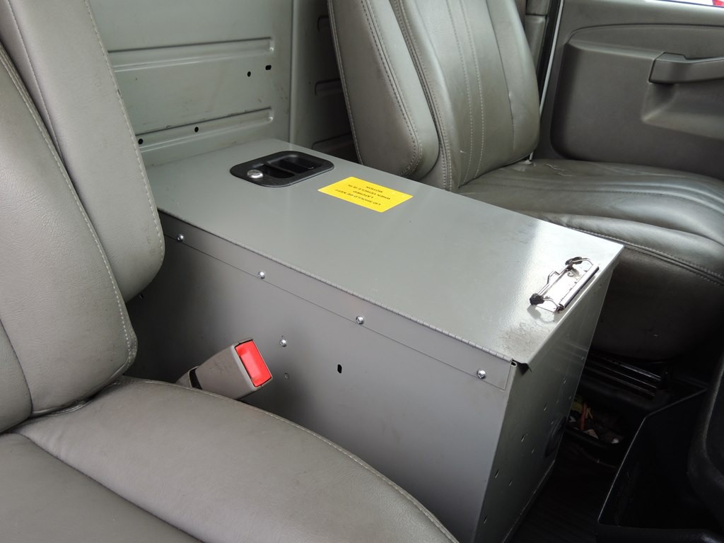 2019 Chevrolet Express Image 17