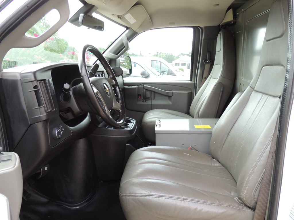 2019 Chevrolet Express Image 19