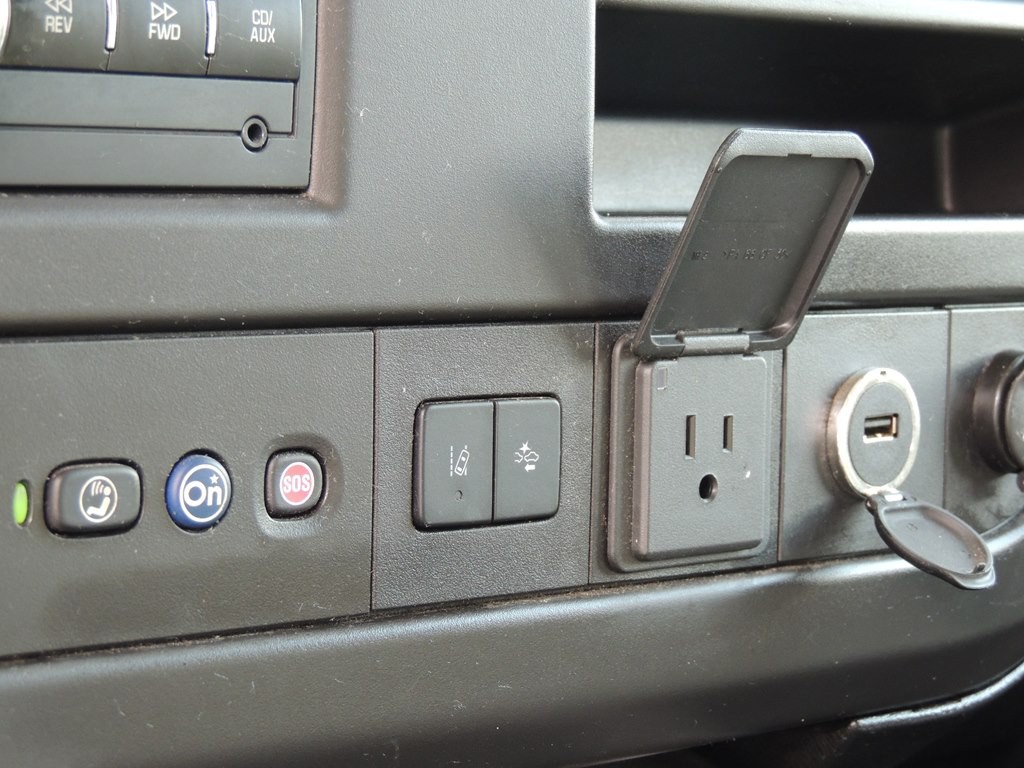 2019 Chevrolet Express Image 25