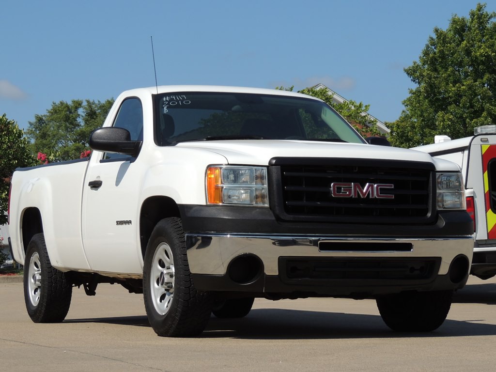 2010 GMC Sierra 1500 Image 1