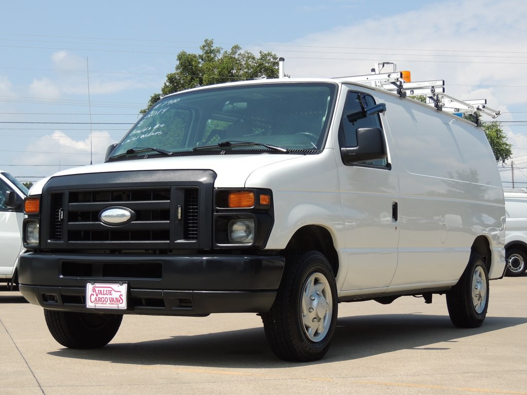 2014 Ford Econoline Image 2