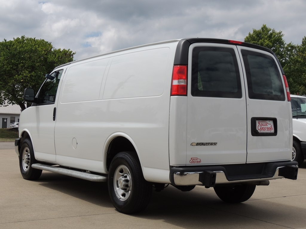 2023 Chevrolet Express Image 3