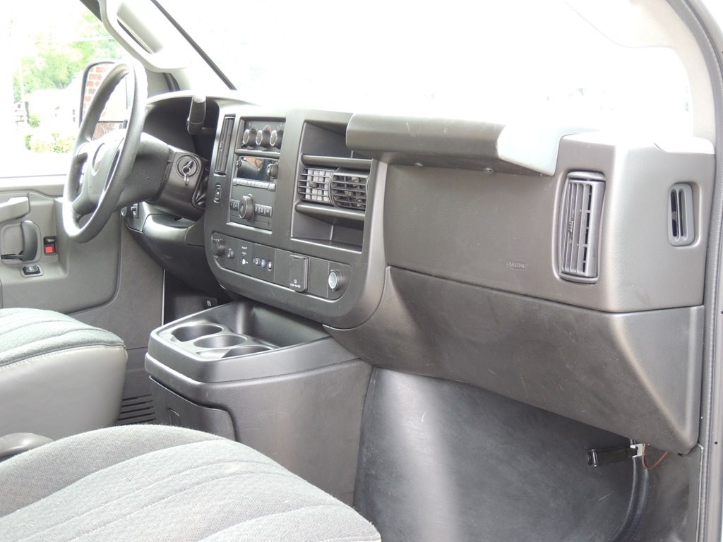 2023 Chevrolet Express Image 10