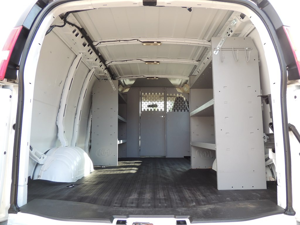 2018 Chevrolet Express Image 6