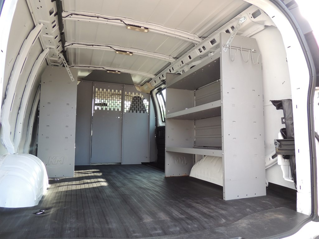 2018 Chevrolet Express Image 7