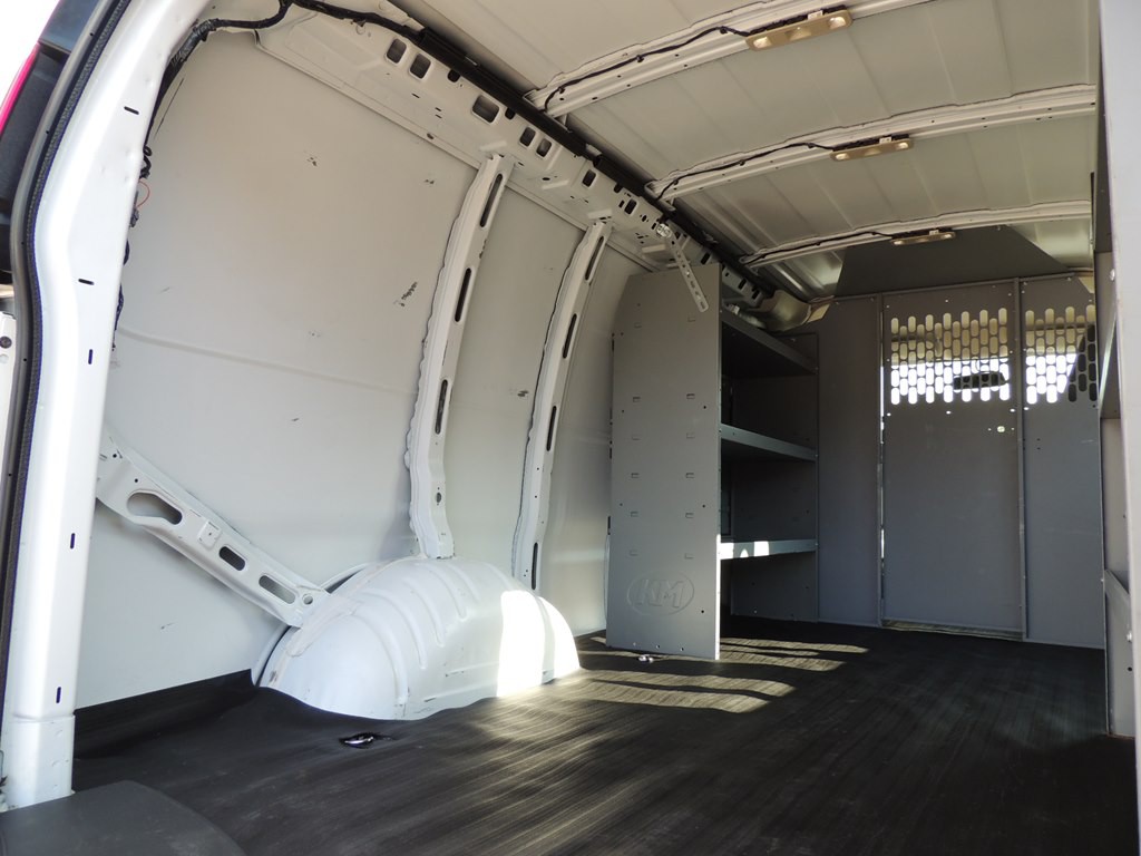 2018 Chevrolet Express Image 8