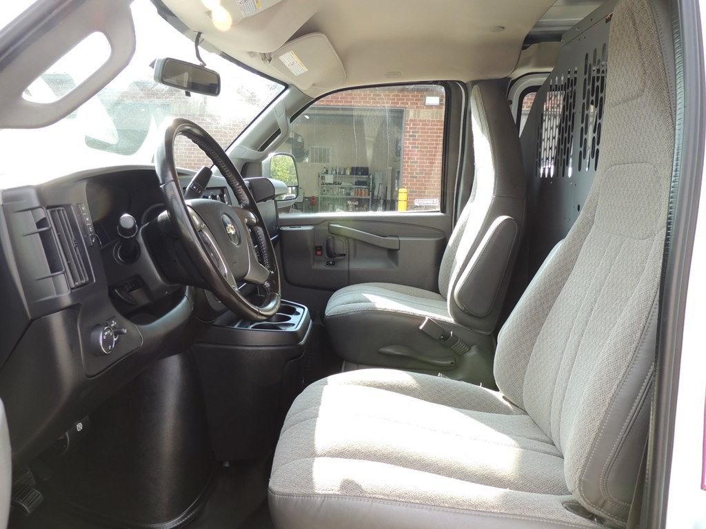2018 Chevrolet Express Image 16