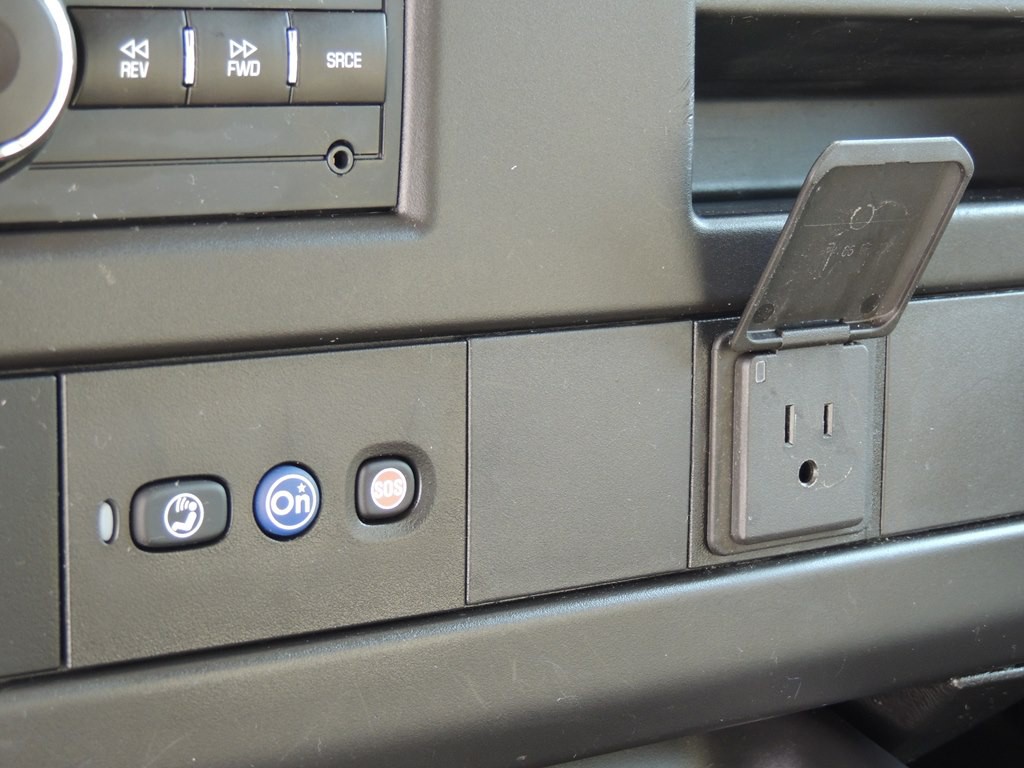 2018 Chevrolet Express Image 20