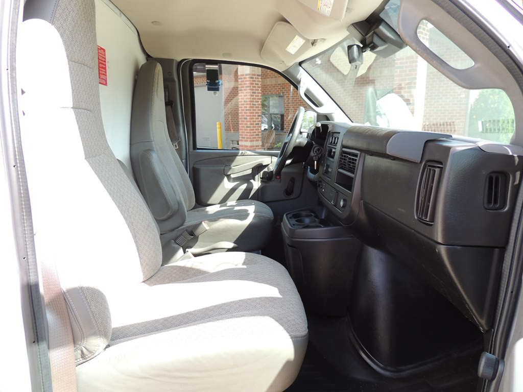2019 Chevrolet Express Image 8