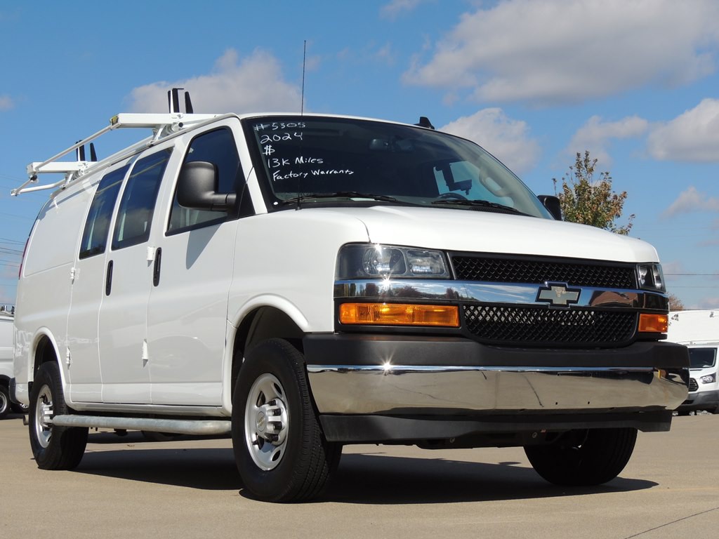 2024 Chevrolet Express Image 1
