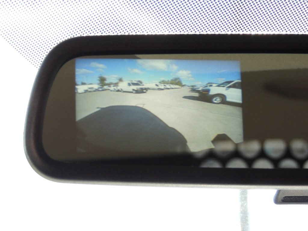 2024 Chevrolet Express Image 21