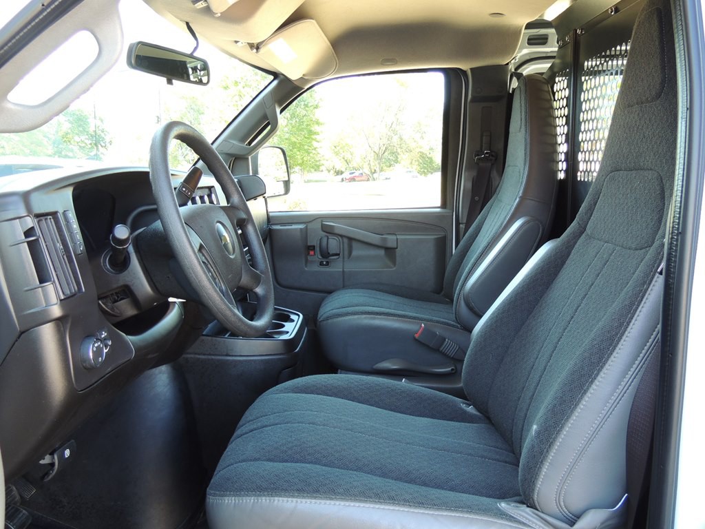 2024 Chevrolet Express Image 16