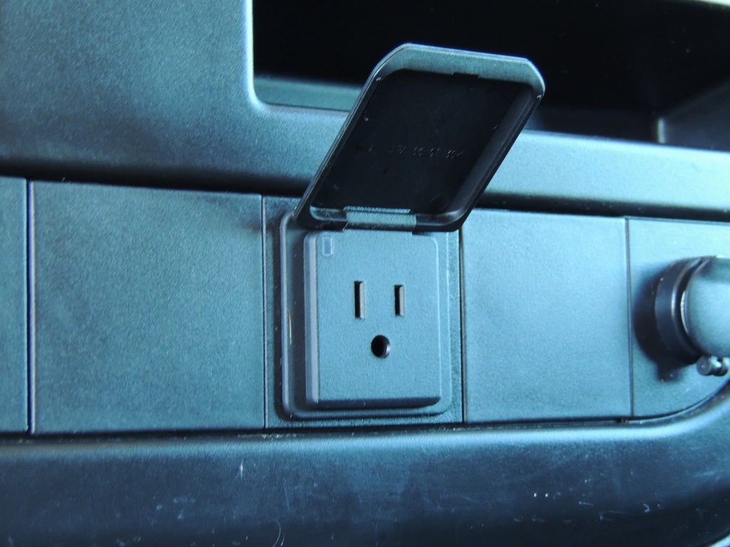 2024 Chevrolet Express Image 20