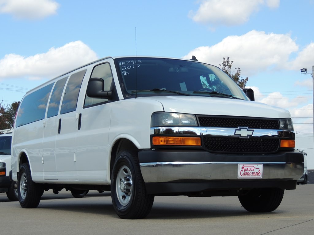 2017 Chevrolet Express Image 1