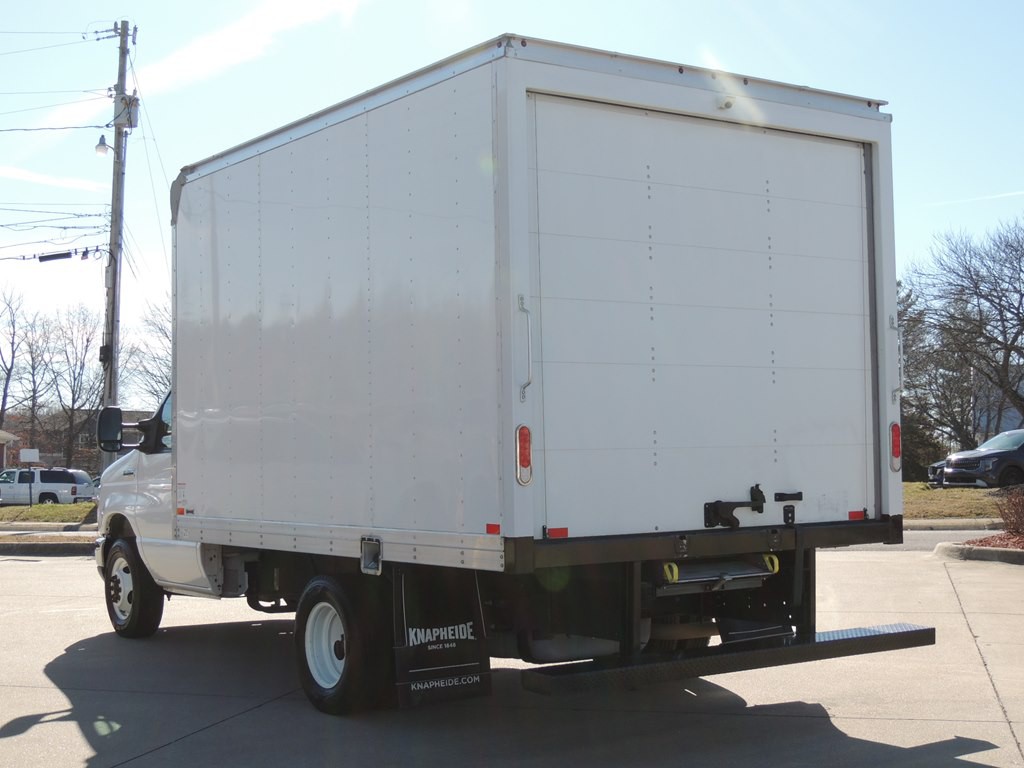 2023 Ford Econoline Image 3