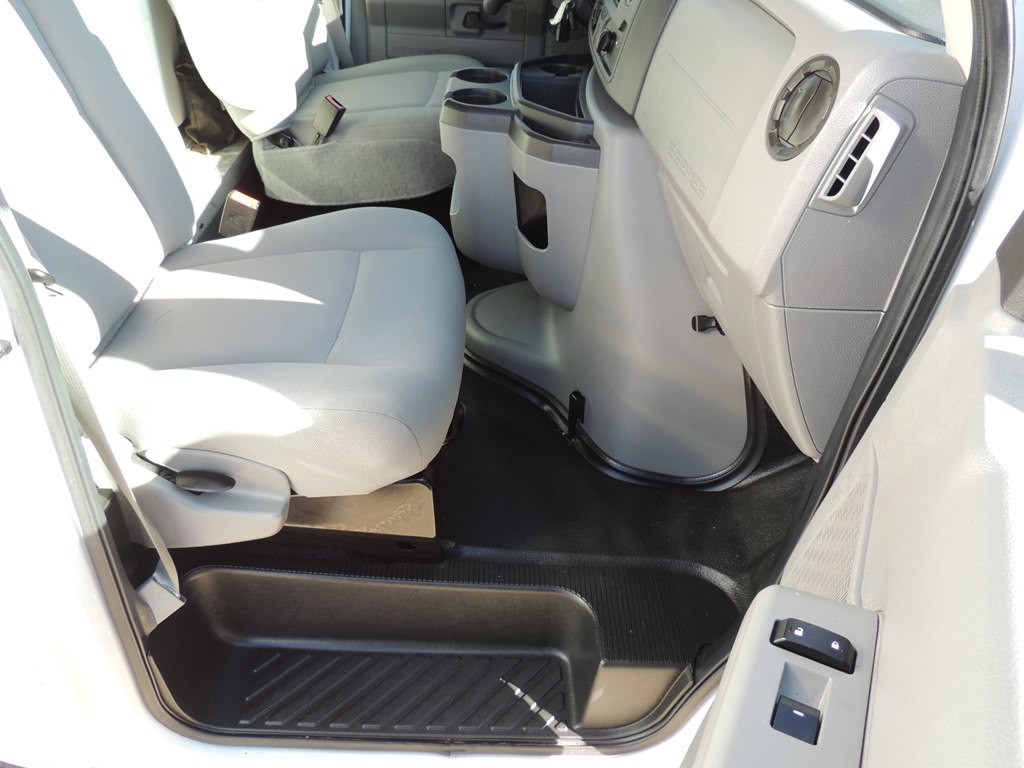 2023 Ford Econoline Image 12