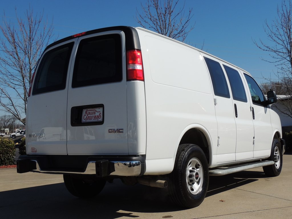 2024 GMC Savana Image 4