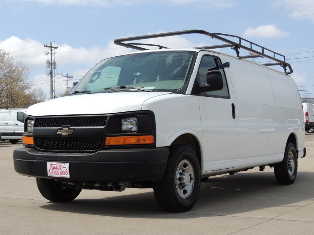 2017 Chevrolet Express Image 2