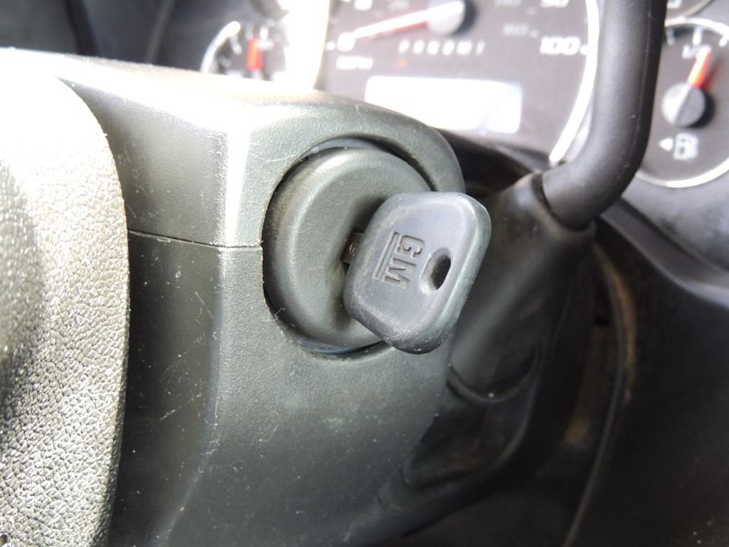 2017 Chevrolet Express Image 19